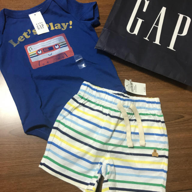 babyGAP(ベビーギャップ)のギャップ70☺︎ロンパース、くまさんショートパンツ  プチバトー、ラルフ好きに キッズ/ベビー/マタニティのベビー服(~85cm)(ロンパース)の商品写真