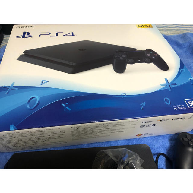 PlayStation4(プレイステーション4)の"joey様専用" PlayStation4 本体 CUH-2200AB01 エンタメ/ホビーのゲームソフト/ゲーム機本体(家庭用ゲーム機本体)の商品写真