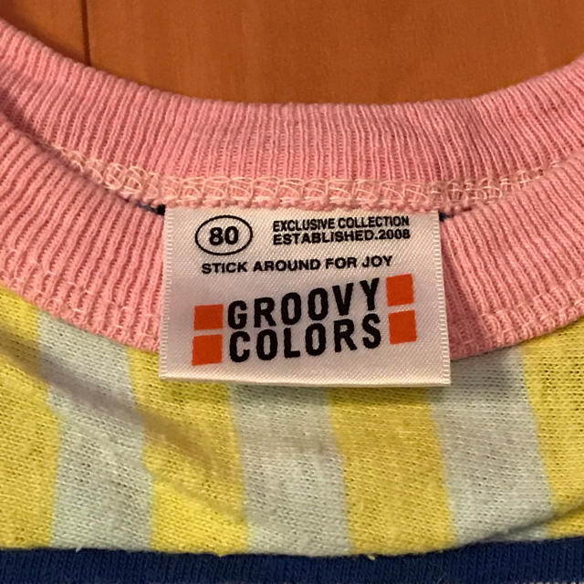 Groovy Colors(グルービーカラーズ)のグルービーカラーズ　Tシャツ　80 キッズ/ベビー/マタニティのベビー服(~85cm)(Ｔシャツ)の商品写真