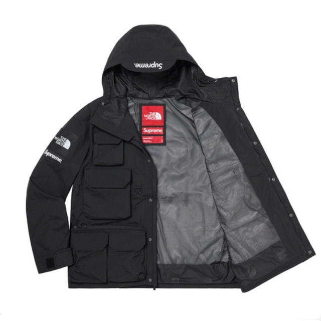 Supreme(シュプリーム)の【L】シュプリーム ノースフェイス Cargo Jacket Black 黒 メンズのジャケット/アウター(マウンテンパーカー)の商品写真