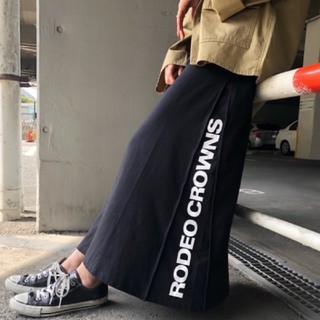 ロデオクラウンズワイドボウル(RODEO CROWNS WIDE BOWL)の新品ブラック ROGOサイドスリットスカート(ロングスカート)