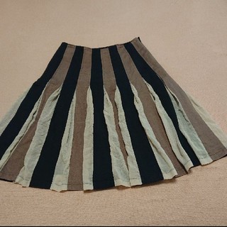 ロイスクレヨン(Lois CRAYON)のロイスクレヨン プリーツスカート サイズM(ひざ丈スカート)