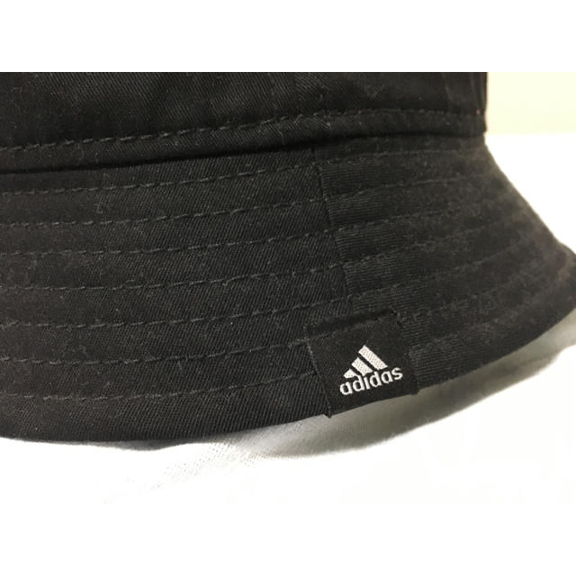 adidas(アディダス)の【送料込・新品・未着用】adidas アディダス バケットハット キャップ メンズの帽子(ハット)の商品写真