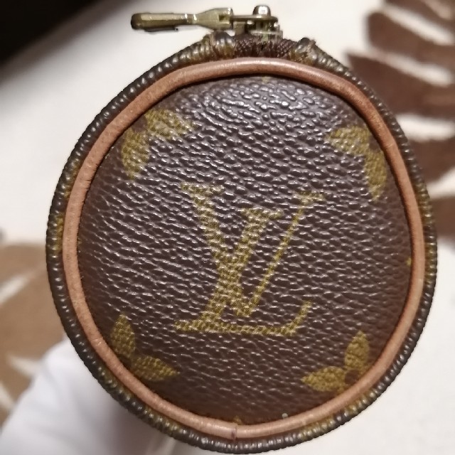 LOUIS VUITTON(ルイヴィトン)の【LOUIS VUITTON ルイヴィトン】 モノグラム 筒型ポーチ ペンケース インテリア/住まい/日用品の文房具(ペンケース/筆箱)の商品写真