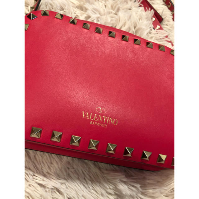 VALENTINO(ヴァレンティノ)のショルダーバッグ レディースのバッグ(ショルダーバッグ)の商品写真