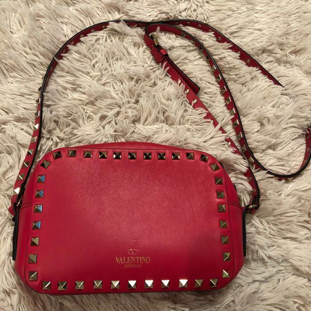 VALENTINO(ヴァレンティノ)のショルダーバッグ レディースのバッグ(ショルダーバッグ)の商品写真