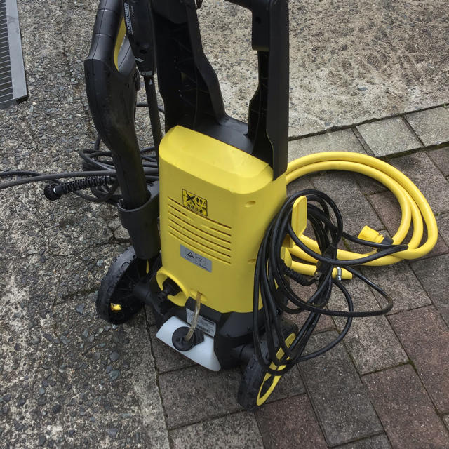 ケルヒャー ：KARCHER 高圧洗浄機　中古品 自動車/バイクの自動車(洗車・リペア用品)の商品写真