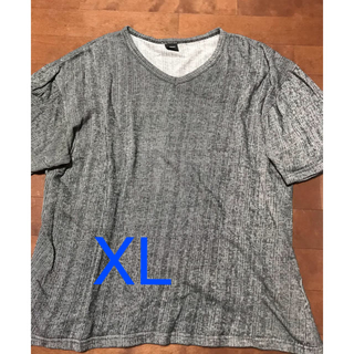 ユニクロ(UNIQLO)のメンズカットソー　おうち着にも　グレー　XL(Tシャツ/カットソー(半袖/袖なし))
