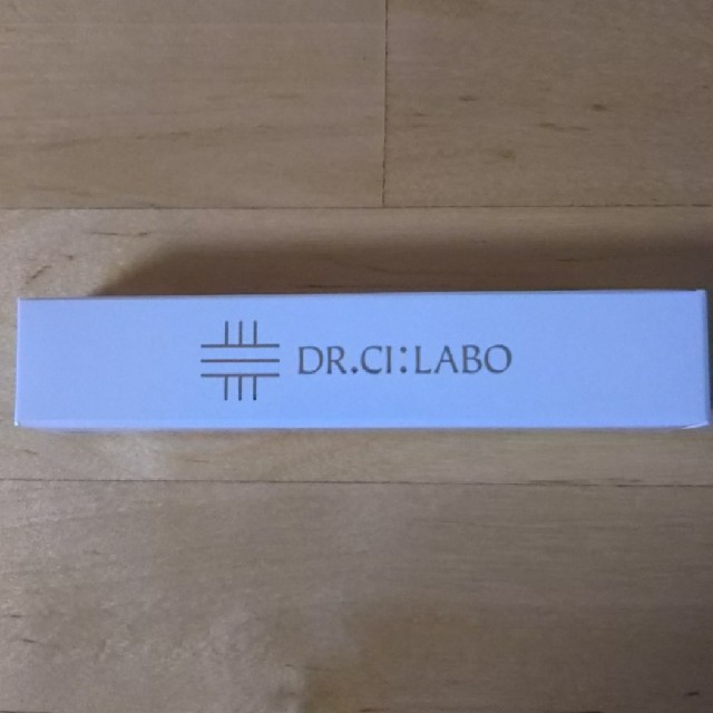 Dr.Ci Labo(ドクターシーラボ)のエッセンスリップグロス6g コスメ/美容のベースメイク/化粧品(リップグロス)の商品写真