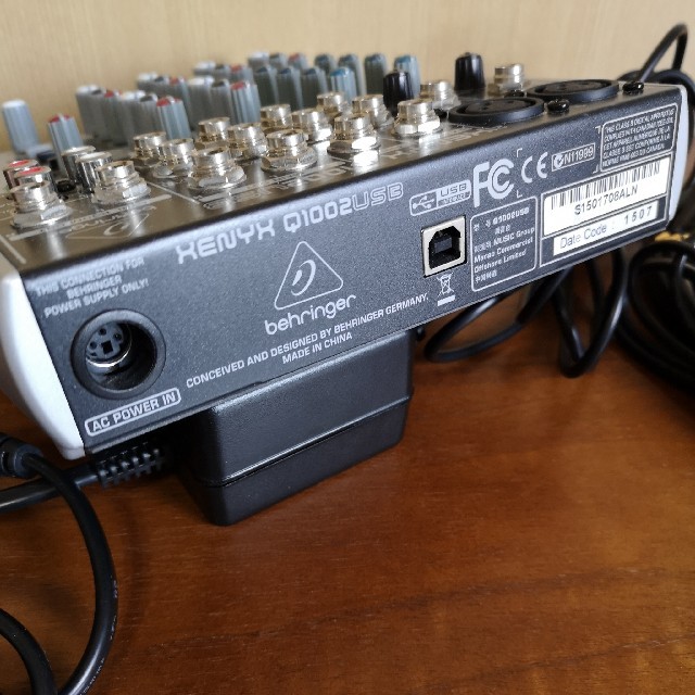 ベリンガー BEHRINGER XENYX Q1002USB 送料無料♪ Q1002USB XENYX ベイリンガー オーディオミキサー ライブ配信