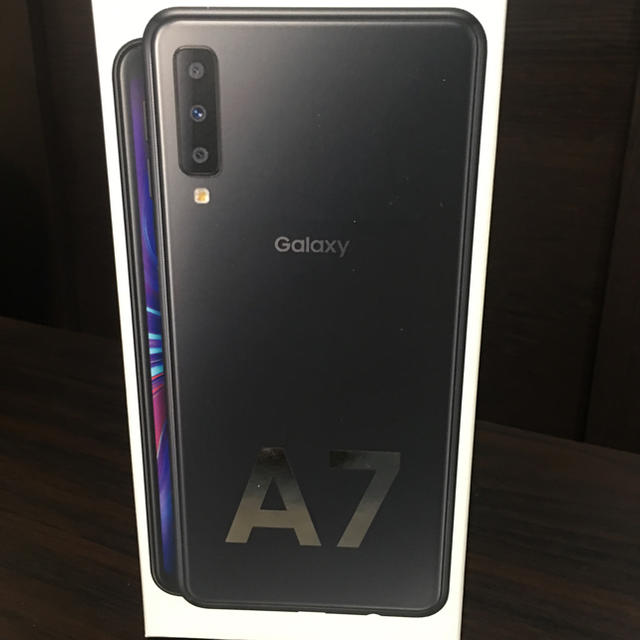 Galaxy(ギャラクシー)の本日17時半まで GALAXY A7 ブラック 64GB SIMフリー スマホ/家電/カメラのスマートフォン/携帯電話(スマートフォン本体)の商品写真