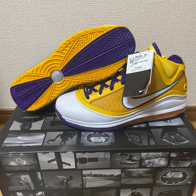 NIKE(ナイキ)の【28.0】NIKE LEBRON 7 "LAKERS"  メンズの靴/シューズ(スニーカー)の商品写真