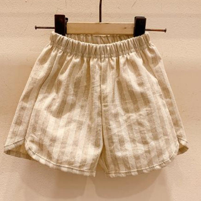 韓国子供服　ショートパンツ　チェック100 キッズ/ベビー/マタニティのキッズ服男の子用(90cm~)(パンツ/スパッツ)の商品写真