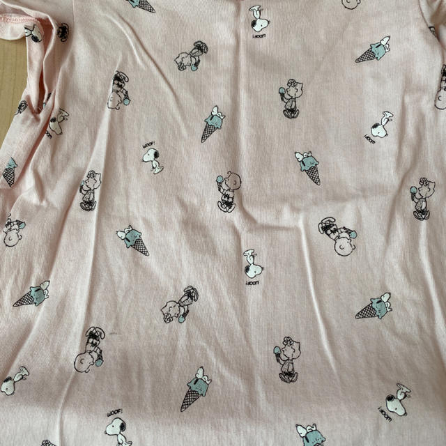 GU(ジーユー)のスヌーピー　パジャマ　120 キッズ/ベビー/マタニティのキッズ服女の子用(90cm~)(パジャマ)の商品写真