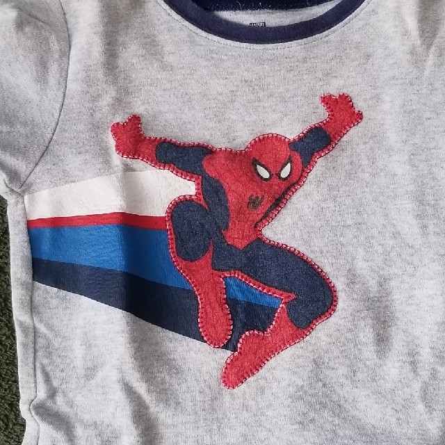 MARVEL(マーベル)のパジャマ　スパイダーマン　110センチ キッズ/ベビー/マタニティのキッズ服男の子用(90cm~)(パジャマ)の商品写真