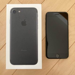 アップル(Apple)の美品iPhone7 32BG BLACK バッテリー交換済(スマートフォン本体)