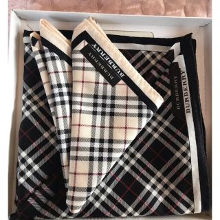 バーバリー(BURBERRY)の新品　【バーバリーハンカチ2色2枚セット】(ハンカチ)