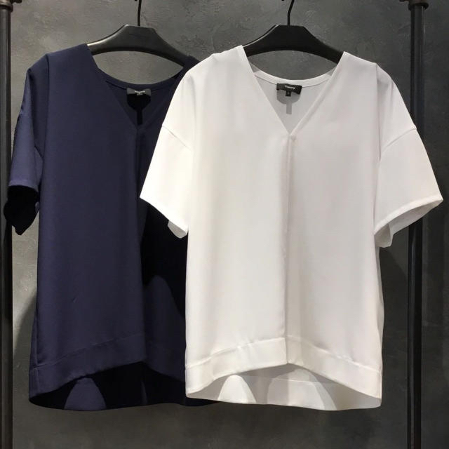 theory(セオリー)のTheory 19ss 半袖ブラウス アイボリー レディースのトップス(シャツ/ブラウス(半袖/袖なし))の商品写真