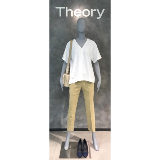 theory(セオリー)のTheory 19ss 半袖ブラウス アイボリー レディースのトップス(シャツ/ブラウス(半袖/袖なし))の商品写真