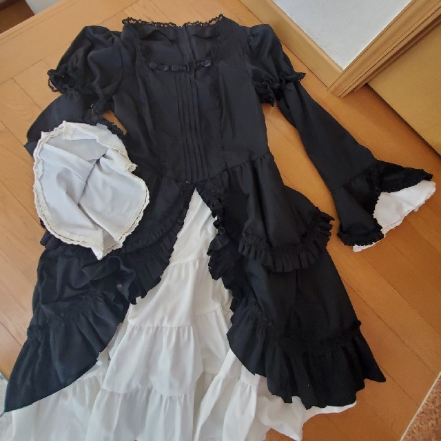BODYLINE(ボディライン)のボディライン ゴスロリ メイド服 黒白 エンタメ/ホビーのコスプレ(衣装)の商品写真