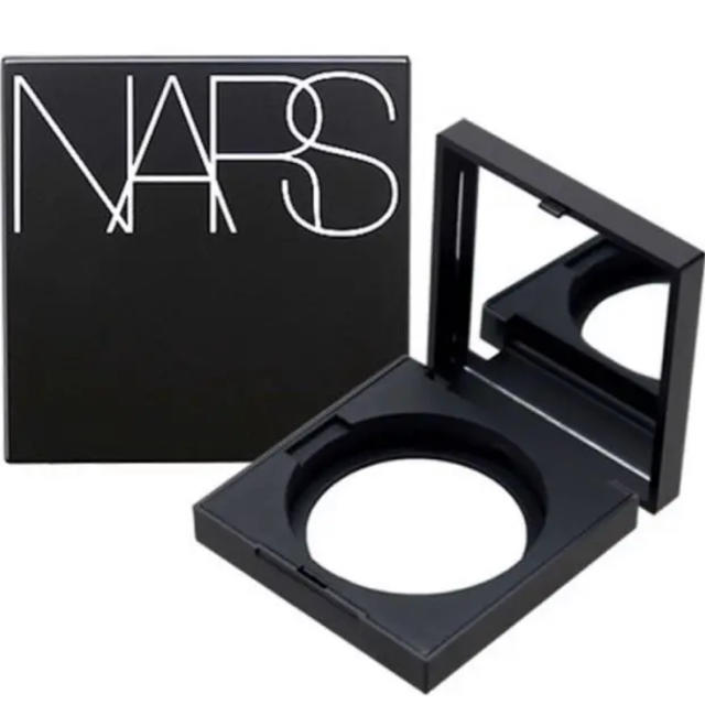 NARS(ナーズ)のNARSクッションファンデケース 新品未使用 コスメ/美容のメイク道具/ケアグッズ(ボトル・ケース・携帯小物)の商品写真
