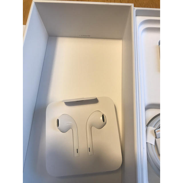 Apple(アップル)のやっすんさん専用　iPhone空箱　充電器など スマホ/家電/カメラのスマートフォン/携帯電話(バッテリー/充電器)の商品写真