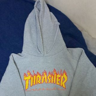 スラッシャー(THRASHER)のスラッシャー プルオーバー パーカー グレー ファイヤー ロゴ thrasher(パーカー)