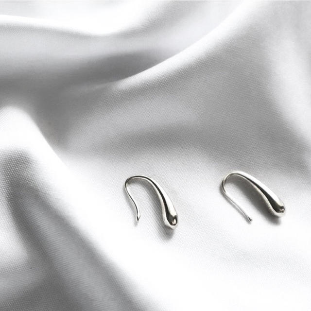 DEUXIEME CLASSE(ドゥーズィエムクラス)のteardrop pierce SILVER レディースのアクセサリー(ピアス)の商品写真