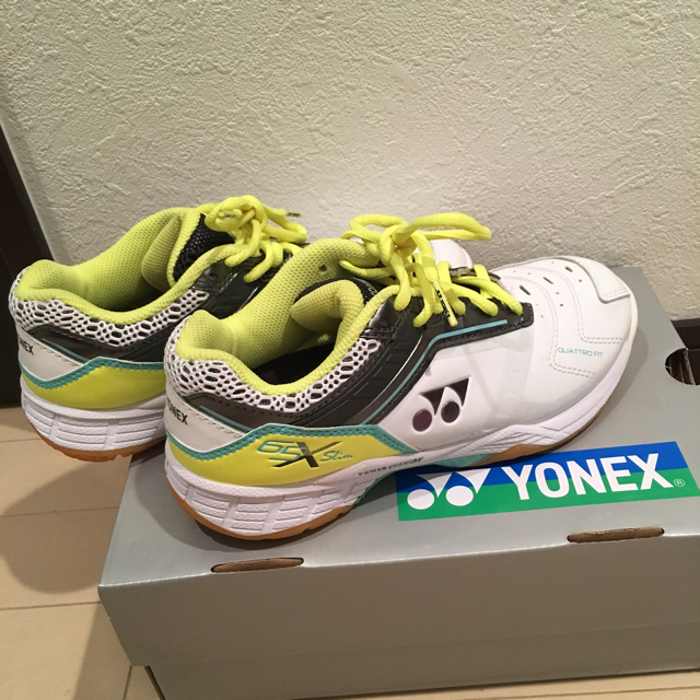 YONEX(ヨネックス)のヨネックススニーカーライムイエロー レディースの靴/シューズ(スニーカー)の商品写真