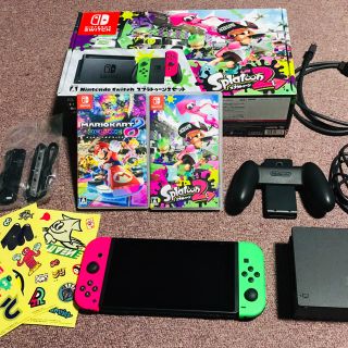 ニンテンドースイッチ(Nintendo Switch)の任天堂スイッチ ソフト2つ付き マリカーとスプラトゥーン(家庭用ゲーム機本体)