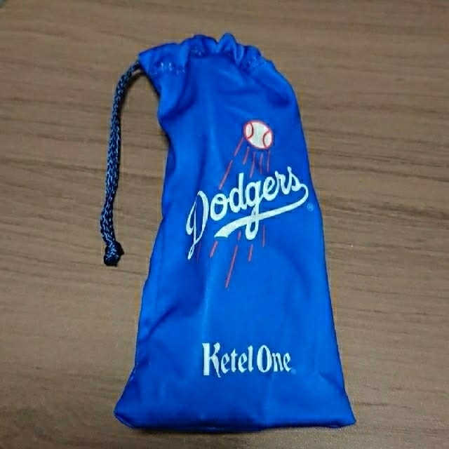 MLB ドジャース ノベルティ サングラス スポーツ/アウトドアの野球(記念品/関連グッズ)の商品写真