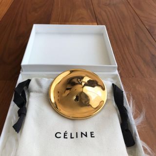 セリーヌ(celine)の新品未使用　celine ブローチ　フィービー　セリーヌ　ゴールド　18SS(ブローチ/コサージュ)