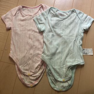 ユニクロ(UNIQLO)のユニクロ 肌着 半袖ロンパース　2枚　80(ロンパース)