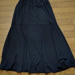 メルロー(merlot)の黒 マーメイド ロングスカート(ロングスカート)