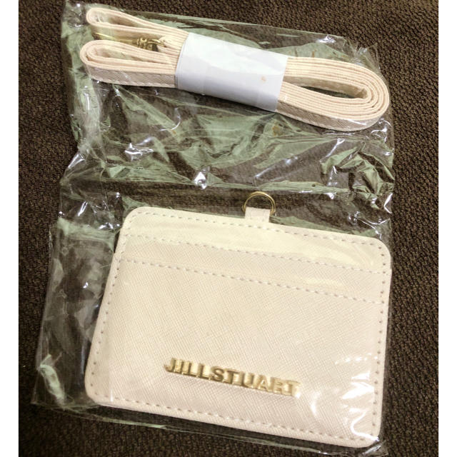 JILLSTUART(ジルスチュアート)のジルスチュアート　パスケース レディースのファッション小物(名刺入れ/定期入れ)の商品写真