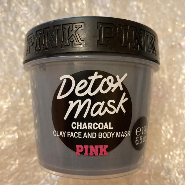 Victoria's Secret(ヴィクトリアズシークレット)のPINK Detox Mask CHARCOAL Face & Body  コスメ/美容のスキンケア/基礎化粧品(パック/フェイスマスク)の商品写真