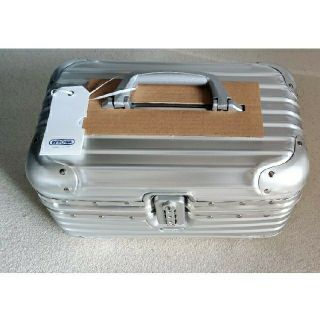 リモワ 化粧品の通販 18点 | RIMOWAを買うならラクマ