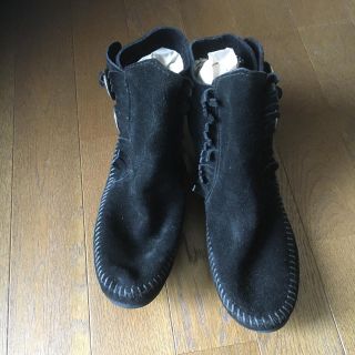 ミネトンカ(Minnetonka)の室内試着のみ未使用品　MINNETONKA ショートブーツ(ブーツ)