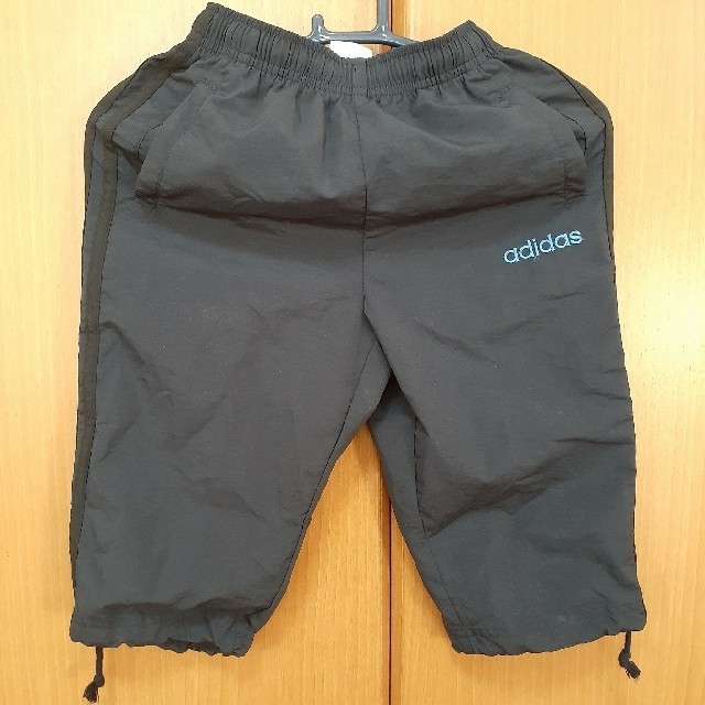 adidas(アディダス)のりんか様専用　adidas　ハーフパンツ　サイズ120 キッズ/ベビー/マタニティのキッズ服男の子用(90cm~)(パンツ/スパッツ)の商品写真