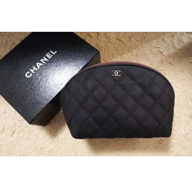 CHANEL マトラッセ ポーチレディース