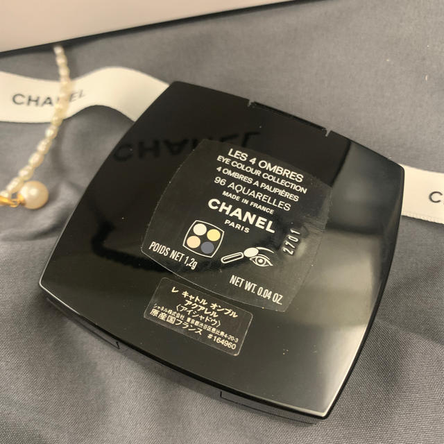 CHANEL(シャネル)の値下げ　CHANEL アイシャドウ コスメ/美容のベースメイク/化粧品(アイシャドウ)の商品写真