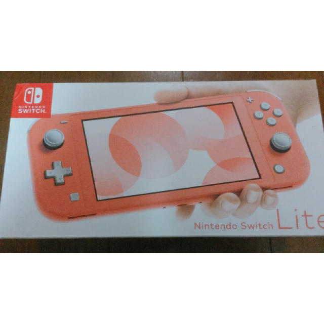 Nintendo Switch  lite コーラル(ピンク)