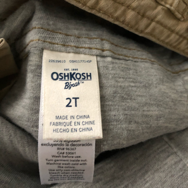 OshKosh(オシュコシュ)のRIA様専用【OSHKOSH】オーバーロール　２T／95センチ キッズ/ベビー/マタニティのキッズ服男の子用(90cm~)(パンツ/スパッツ)の商品写真