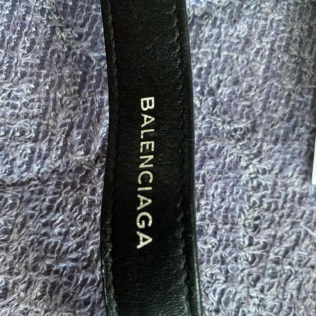 Balenciaga(バレンシアガ)のBalenciaga 革ブレスレット　バングル メンズのアクセサリー(ブレスレット)の商品写真