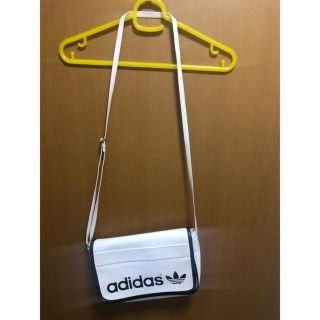 アディダス(adidas)のアディダス　adidas ショルダーバッグ(ショルダーバッグ)