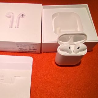 アップル(Apple)の【中古】AirPods 第一世代(ヘッドフォン/イヤフォン)