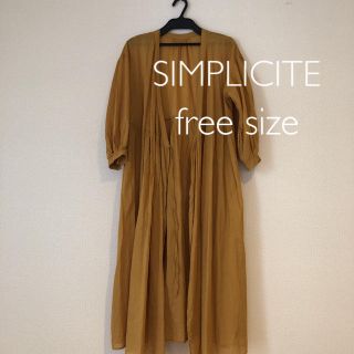 シンプリシテェ(Simplicite)の《未使用》SMPLICITE ロングガウン(ロングワンピース/マキシワンピース)