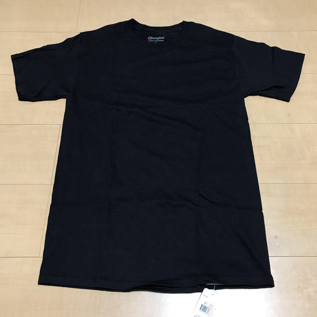 Champion(チャンピオン)のChampion Tシャツ ブラック レディースのトップス(Tシャツ(半袖/袖なし))の商品写真