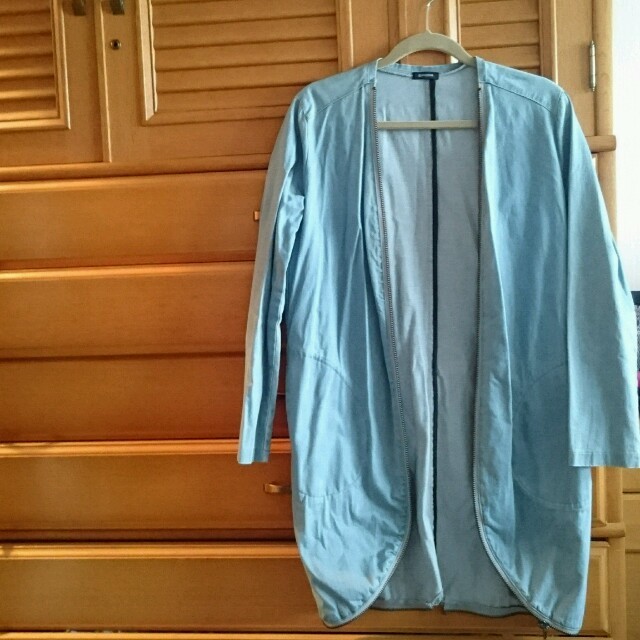 EMODA(エモダ)のエモダデニムジャケット レディースのジャケット/アウター(スプリングコート)の商品写真