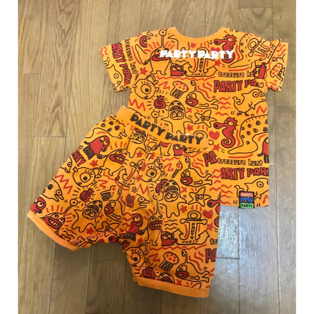 PARTYPARTY(パーティーパーティー)のパーティパーティ　Tシャツ　パンツ　セット　100 キッズ/ベビー/マタニティのキッズ服男の子用(90cm~)(Tシャツ/カットソー)の商品写真